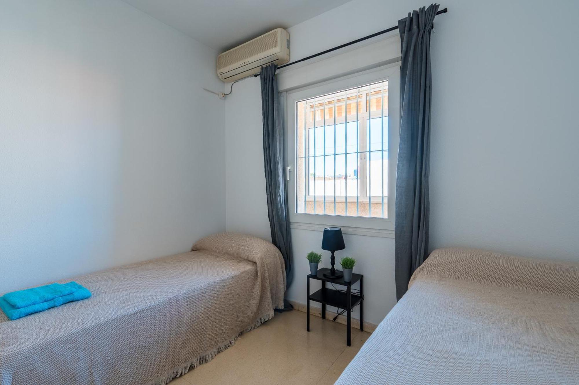 Piso Familiar Virgen Del Rocio Apartamento Sevilha Exterior foto
