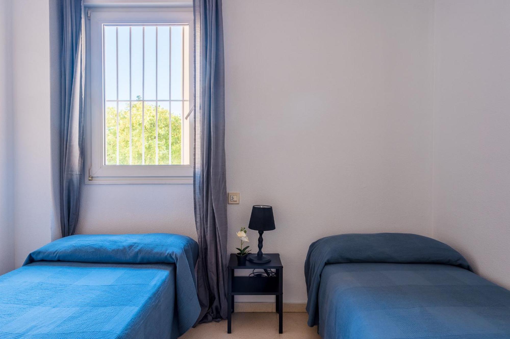 Piso Familiar Virgen Del Rocio Apartamento Sevilha Exterior foto