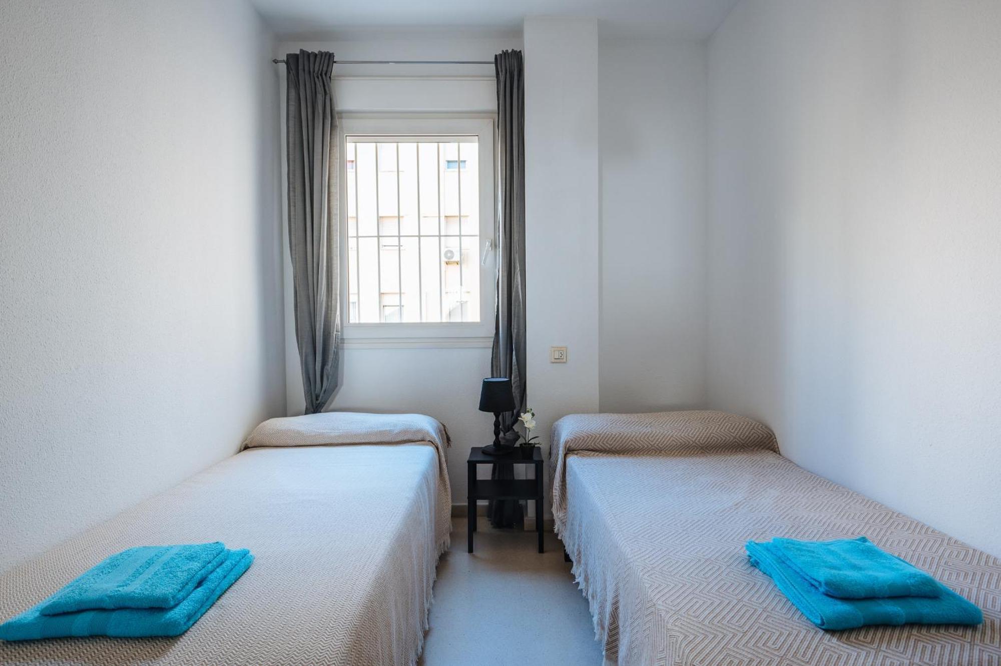 Piso Familiar Virgen Del Rocio Apartamento Sevilha Exterior foto