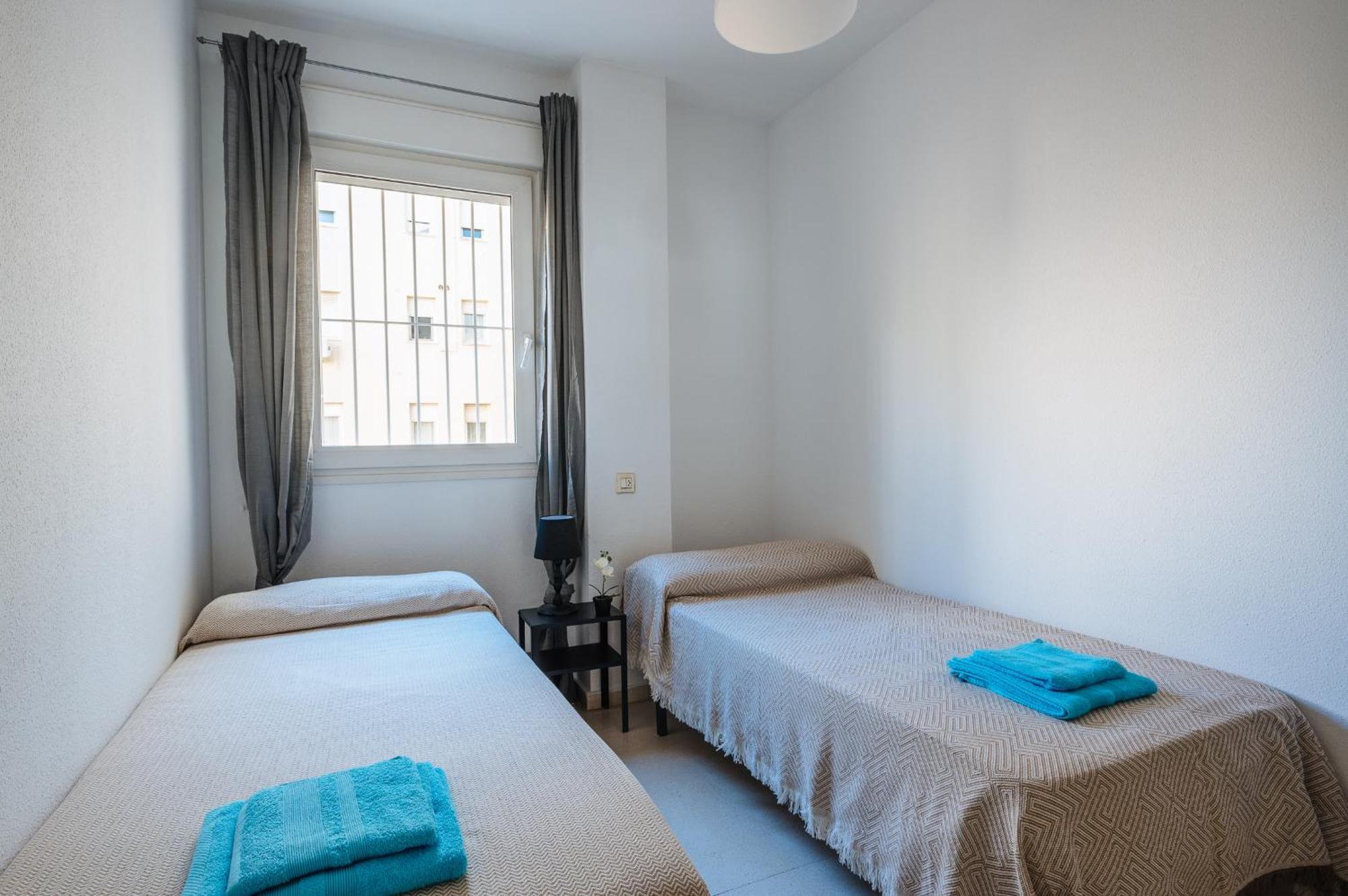 Piso Familiar Virgen Del Rocio Apartamento Sevilha Exterior foto