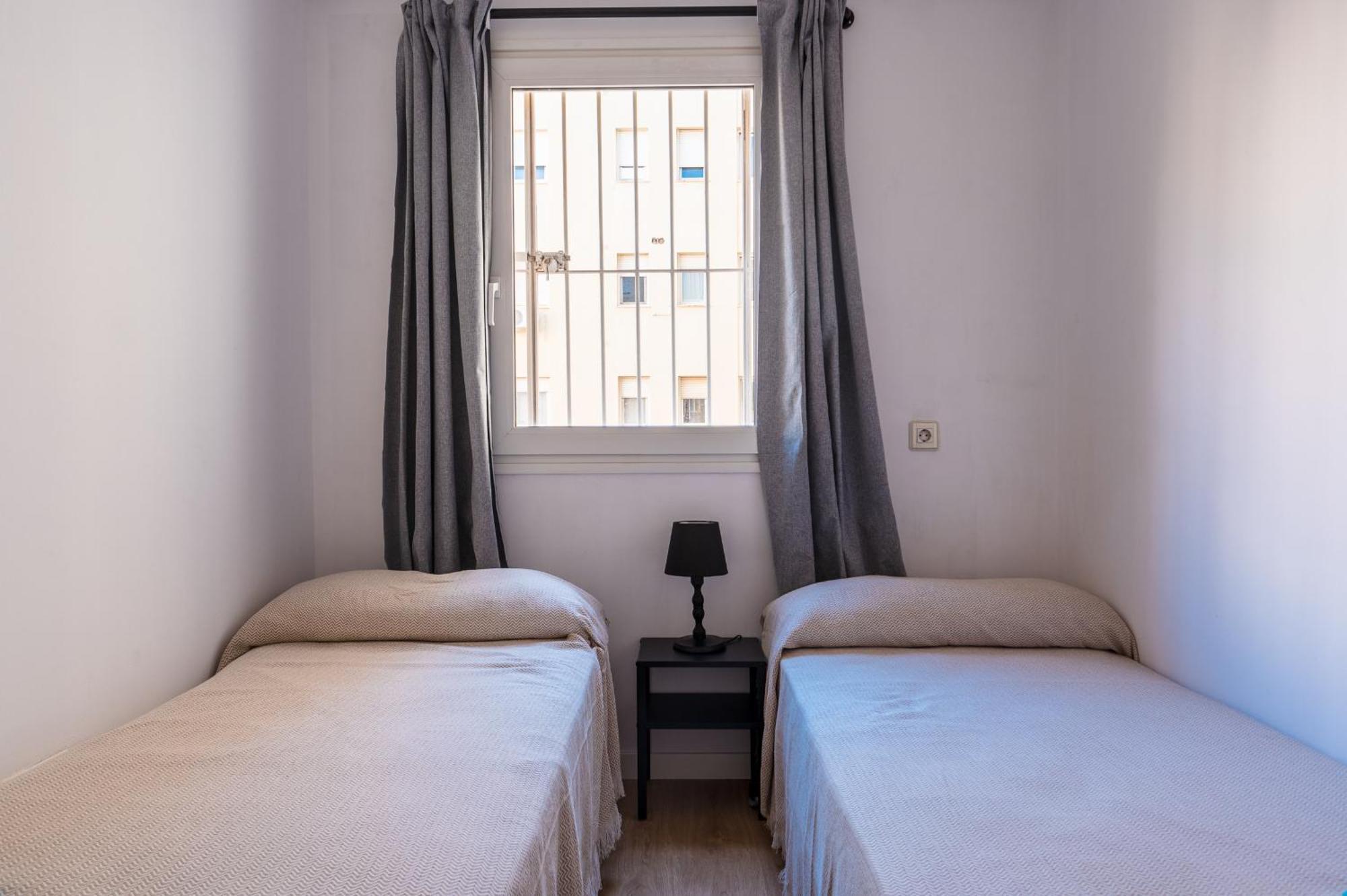 Piso Familiar Virgen Del Rocio Apartamento Sevilha Exterior foto