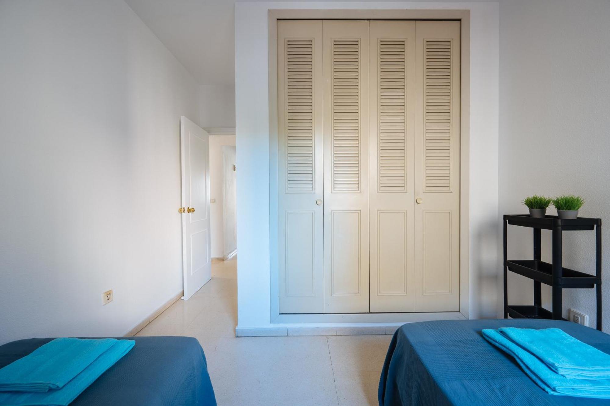 Piso Familiar Virgen Del Rocio Apartamento Sevilha Exterior foto