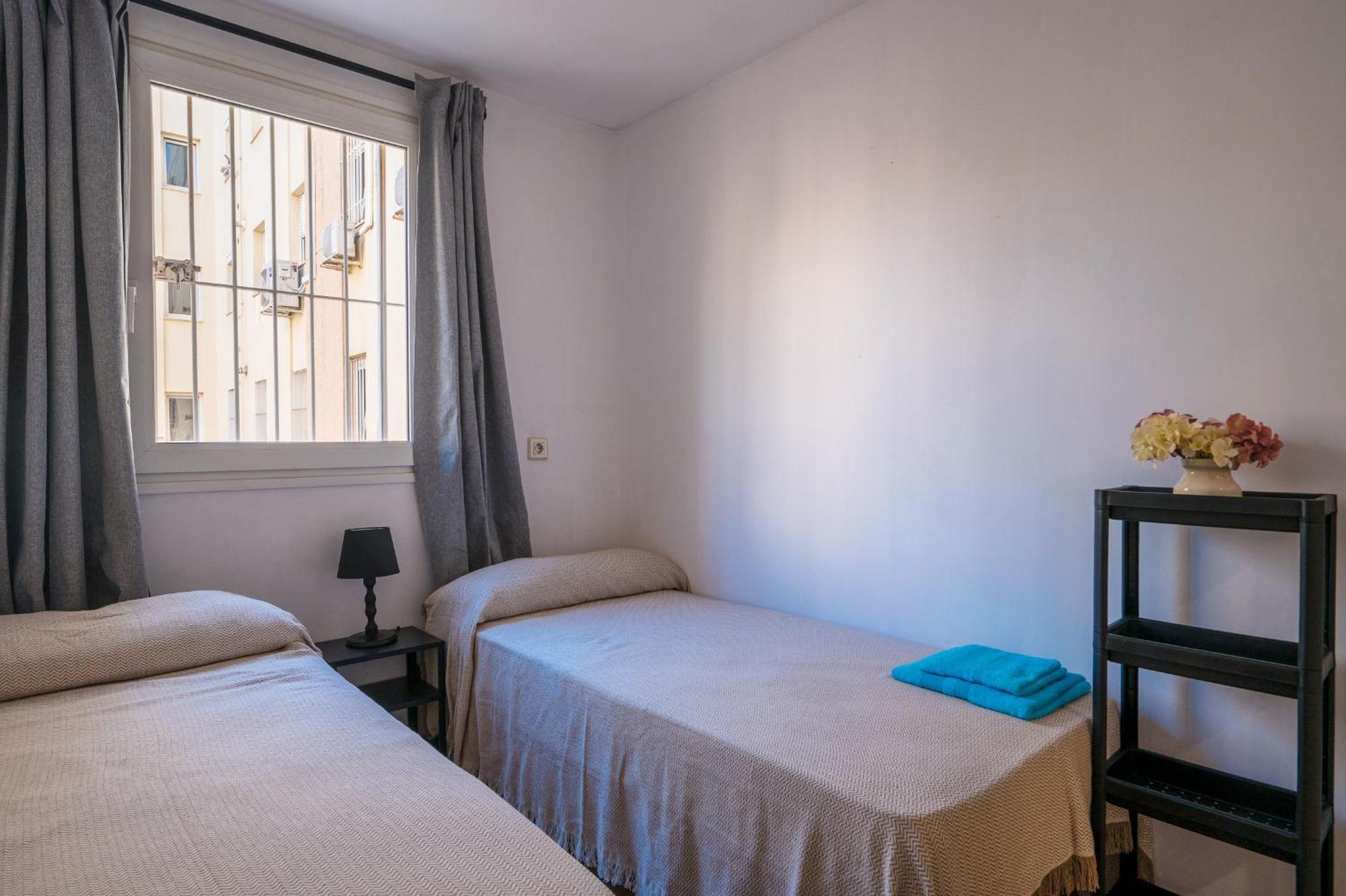 Piso Familiar Virgen Del Rocio Apartamento Sevilha Exterior foto