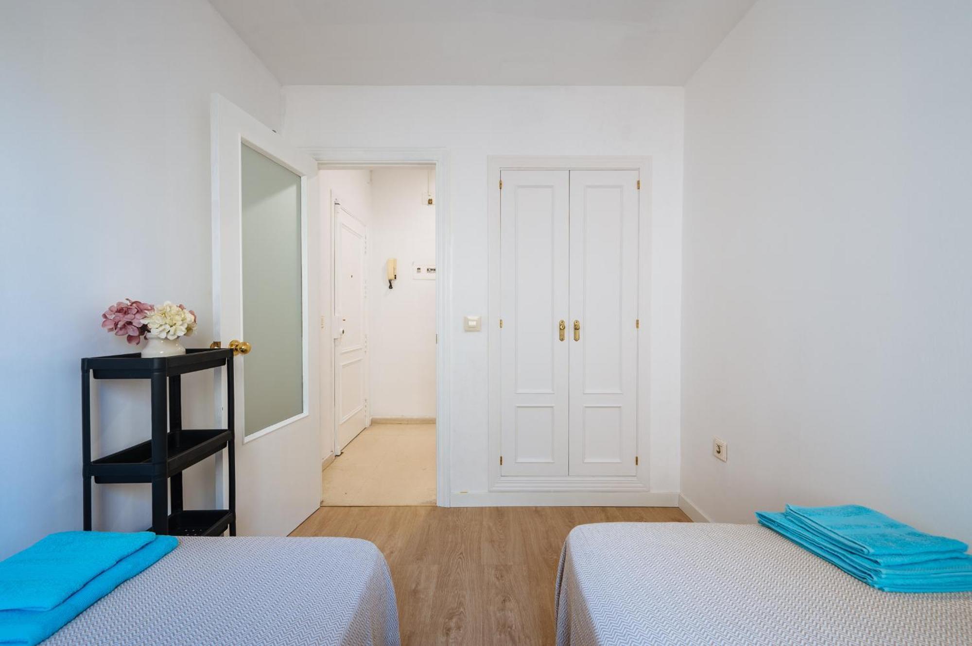 Piso Familiar Virgen Del Rocio Apartamento Sevilha Exterior foto